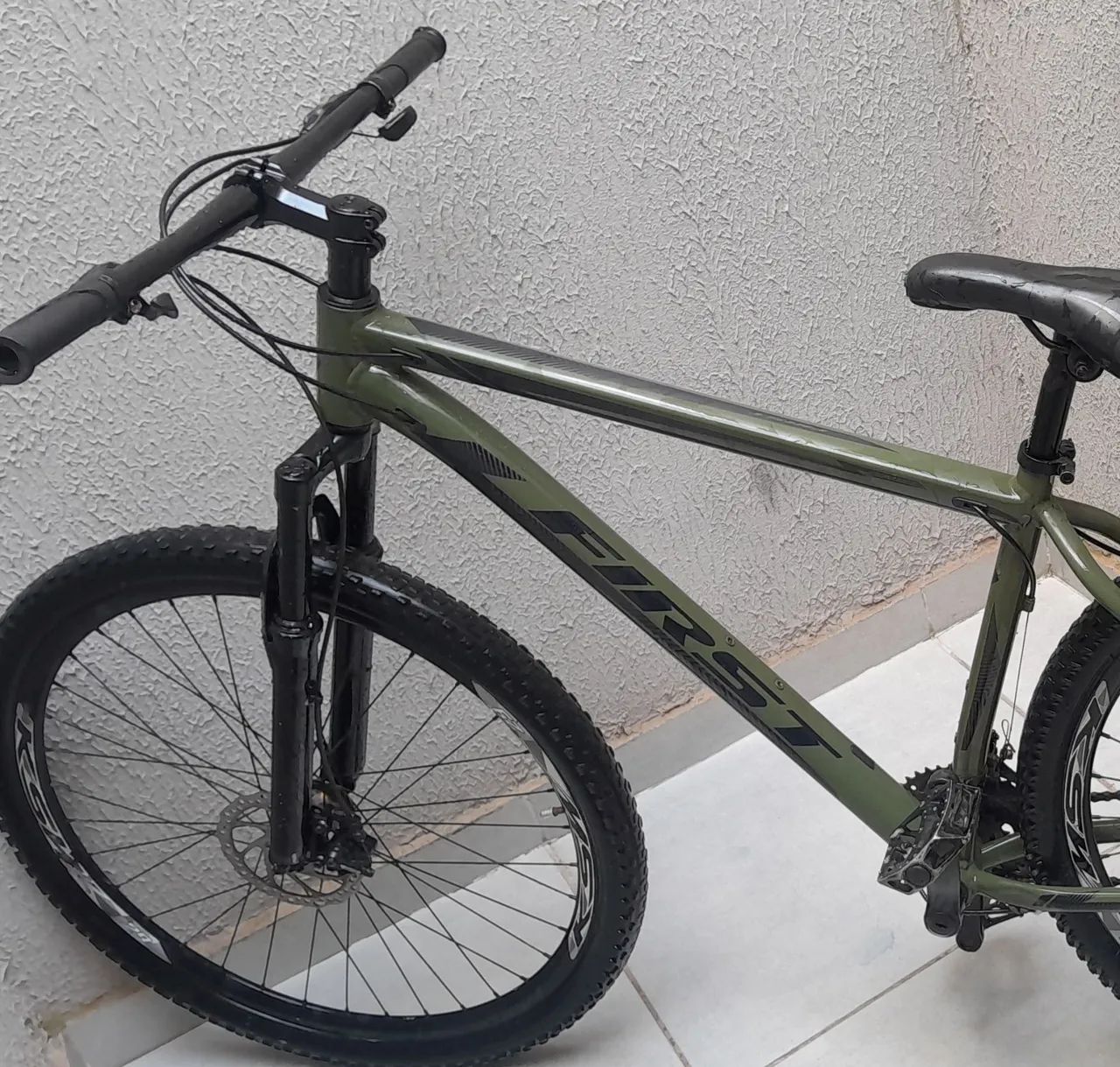 Bicicleta aro 29 com nota, tudo funcionando, NÃO TROCO, retirada em águas lindas  - Foto 3