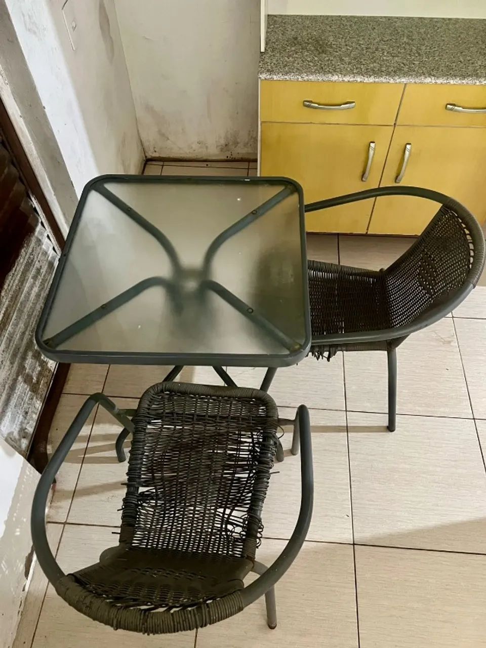 Conjunto de 1 Mesa e 2 Cadeiras de Ferro - Foto 5