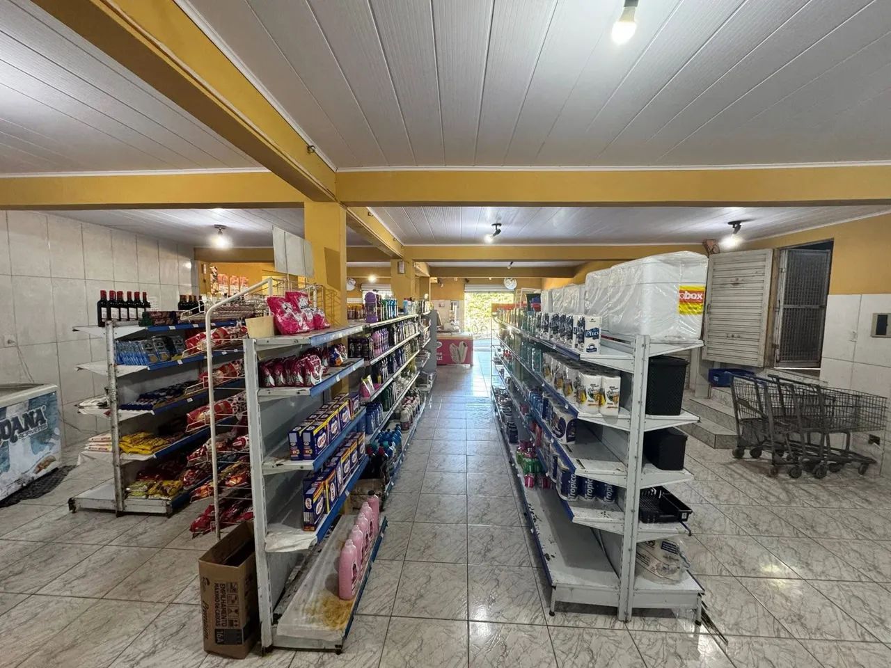 Vendo mercearia completa em pleno funcionamento . - Foto 3