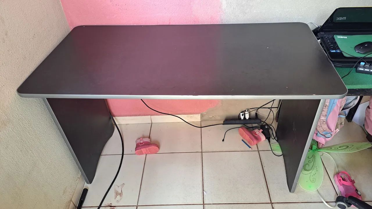 Escrivaninha industrial 