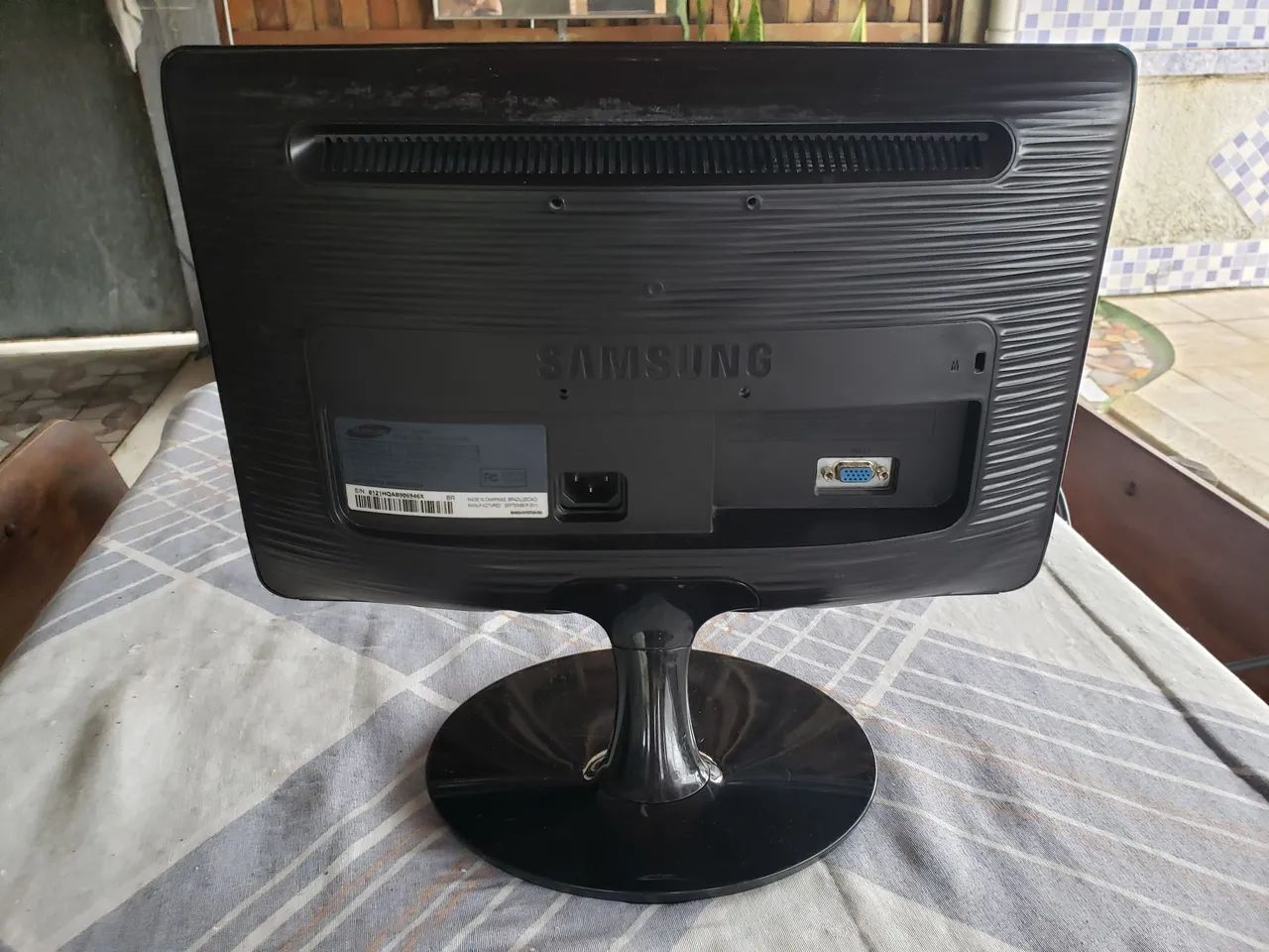 Monitor Samsung B1630N - Foto 2