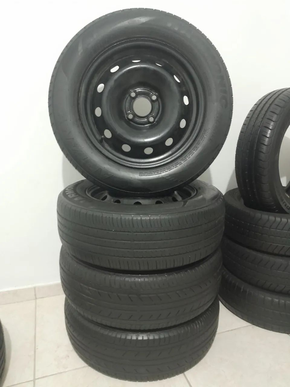 Rodas aro 15 com pneus