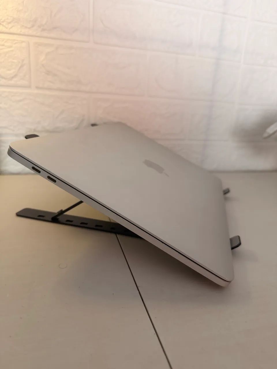 MacBook Pro 2020 | Chip M1 | Touchbar  - Foto 2