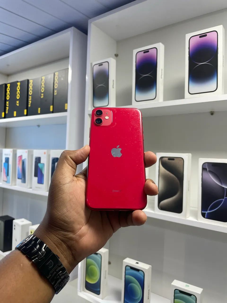 IPHONE 11 vermelho 