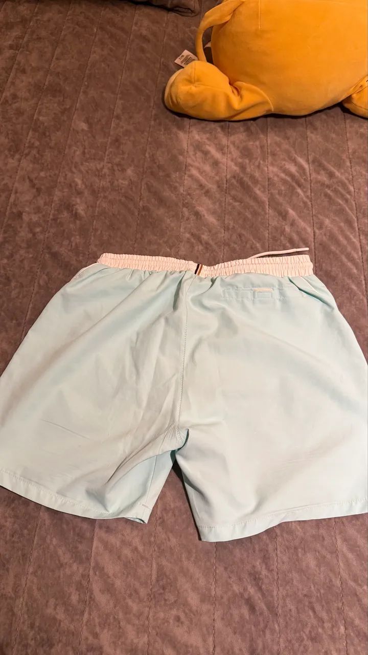 SHORT ORIGINAL DA HUGO BOSS AZUL TURQUESA TAMANHO P - Foto 3