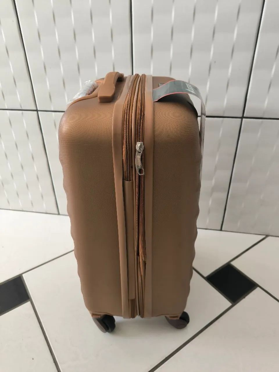 Mala de viagem pequena com rodinhas - Foto 4