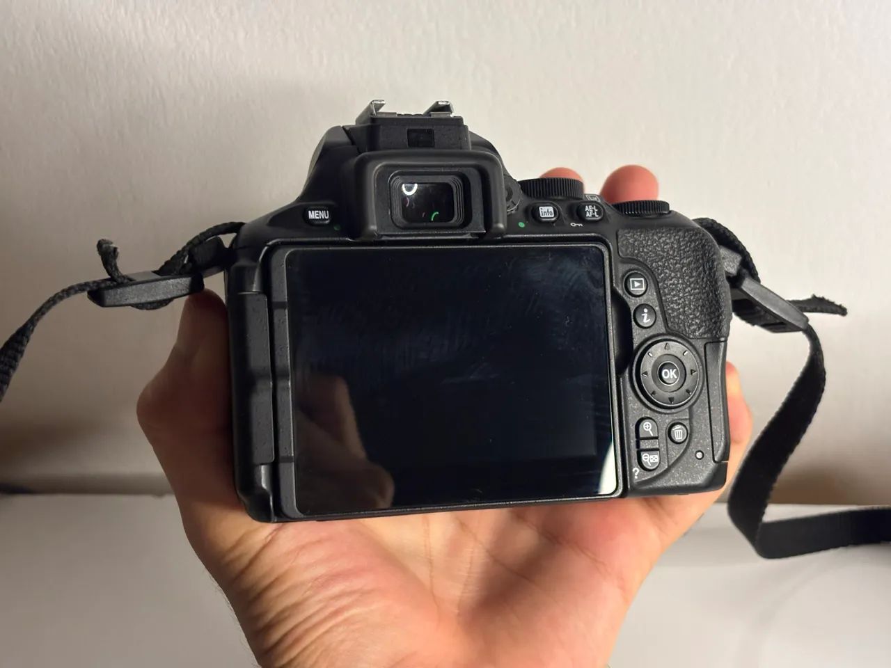 Nikon D5600 - Foto 4