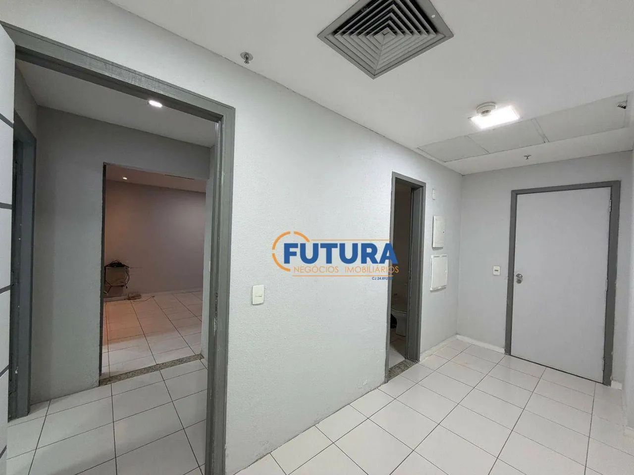 Sala comercial com 56M2, Ed. Le Quartier Asa Norte - Foto 2