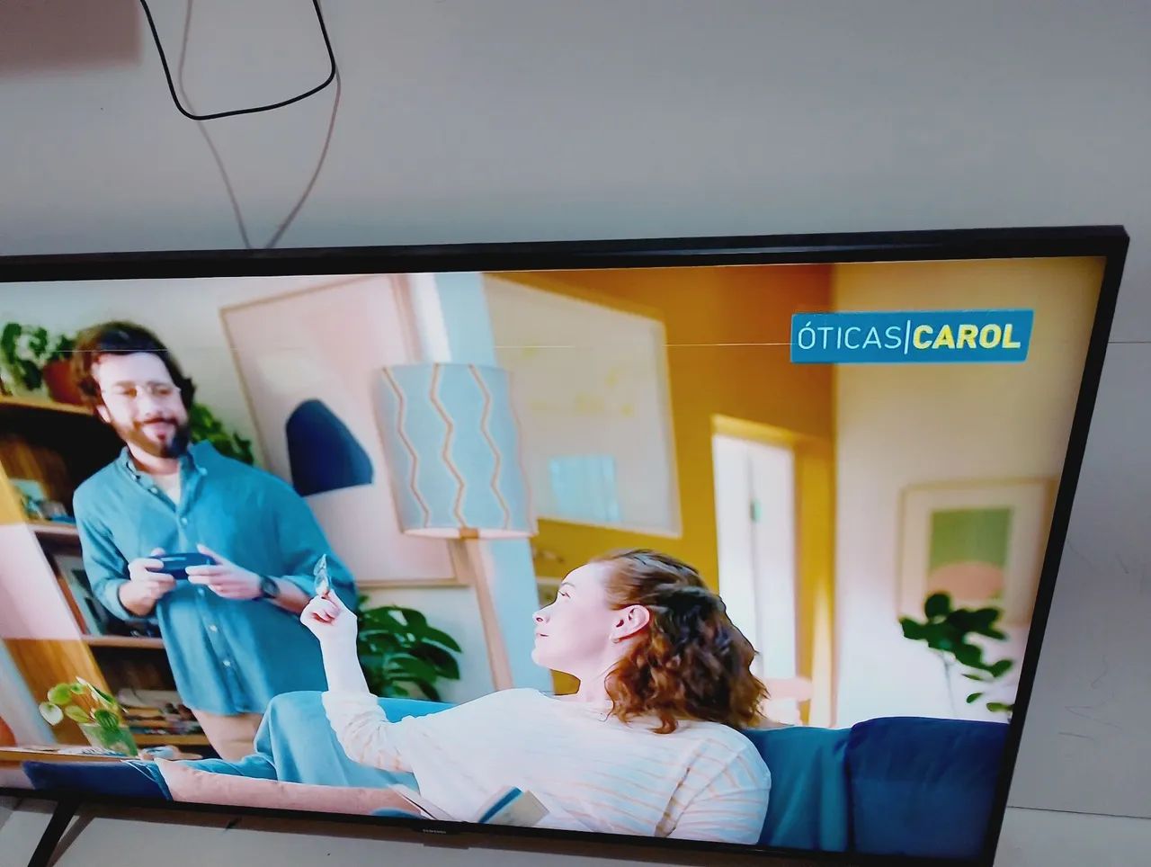 TV Samsung 43 Polegadas com listras na tela leia o anúncio baixei para vender logo - Foto 4