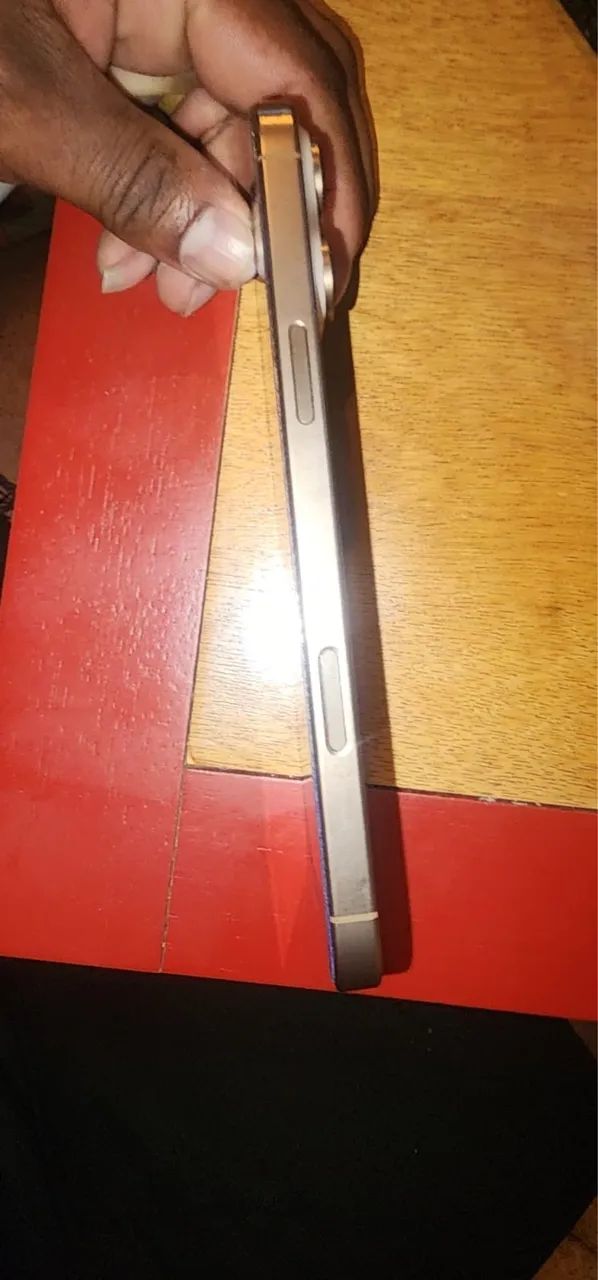iPhone 16 Pro Max 256g - Foto 3