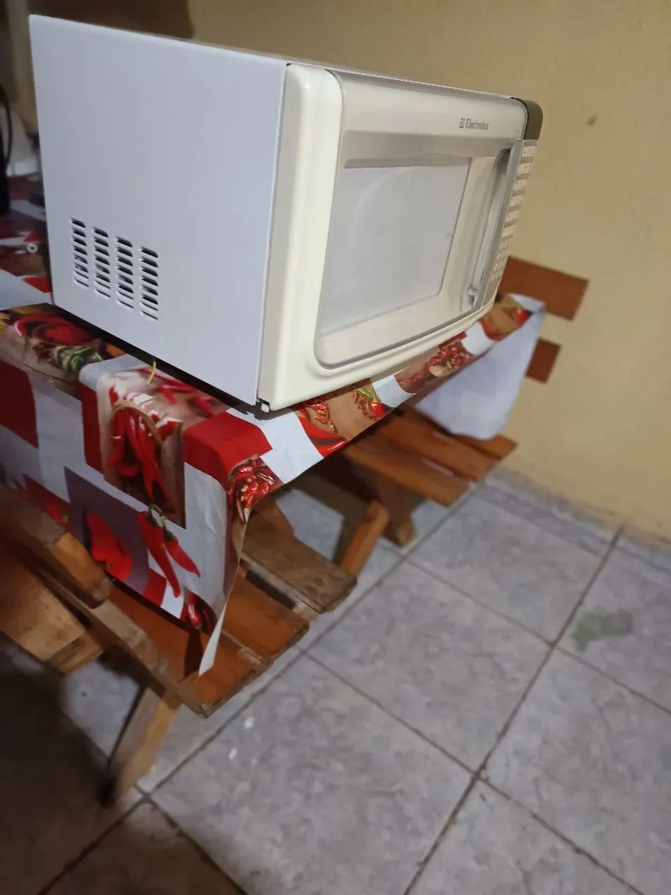 Microondas Eletrolux 30 litros  - Foto 3