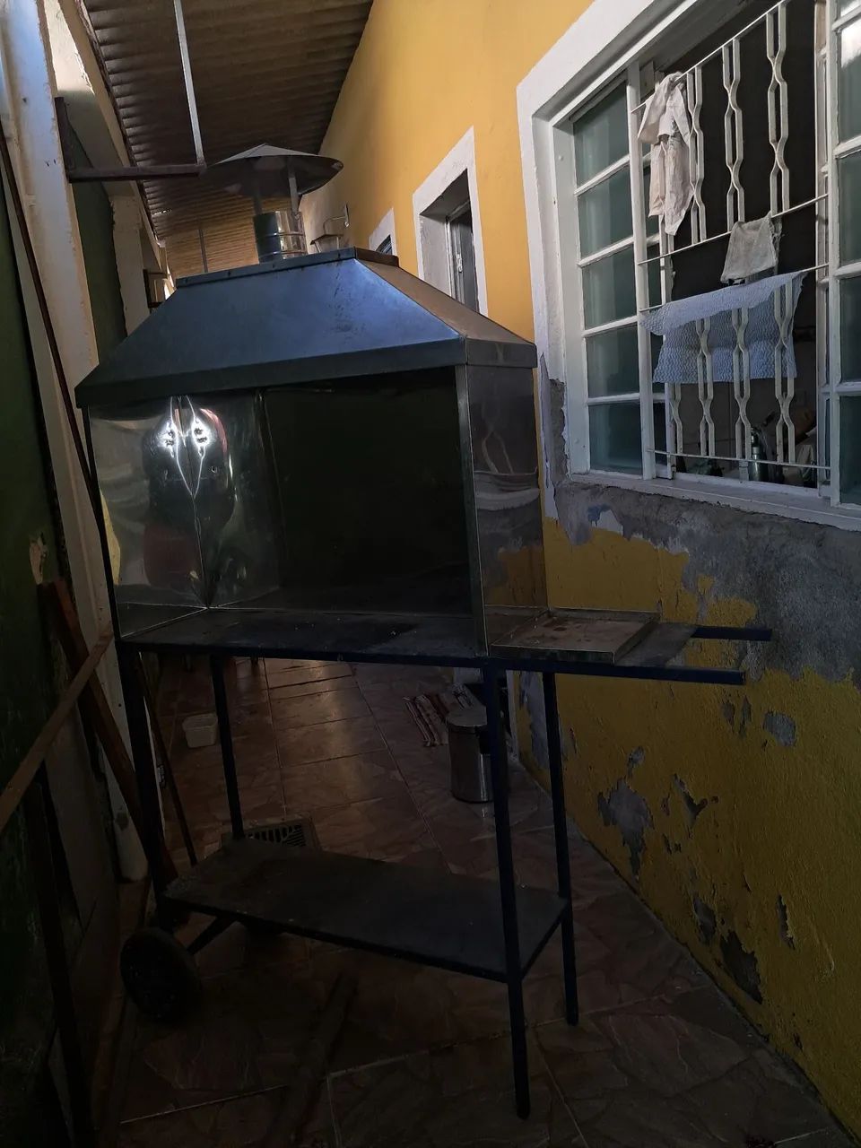 Vendo carrinho de churrasco 