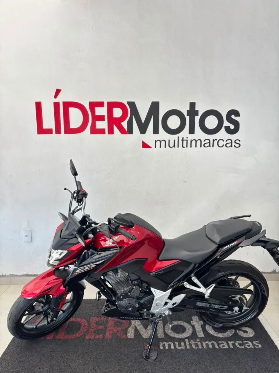 CB 300 F ABS 2025 - Foto 4