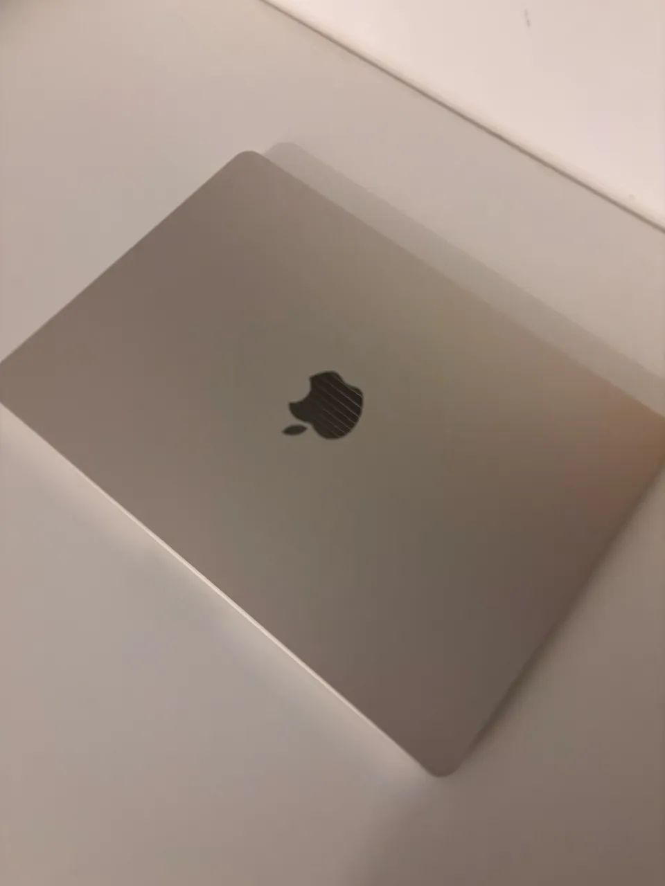 Macbook Air M4 2025 estelar dourado