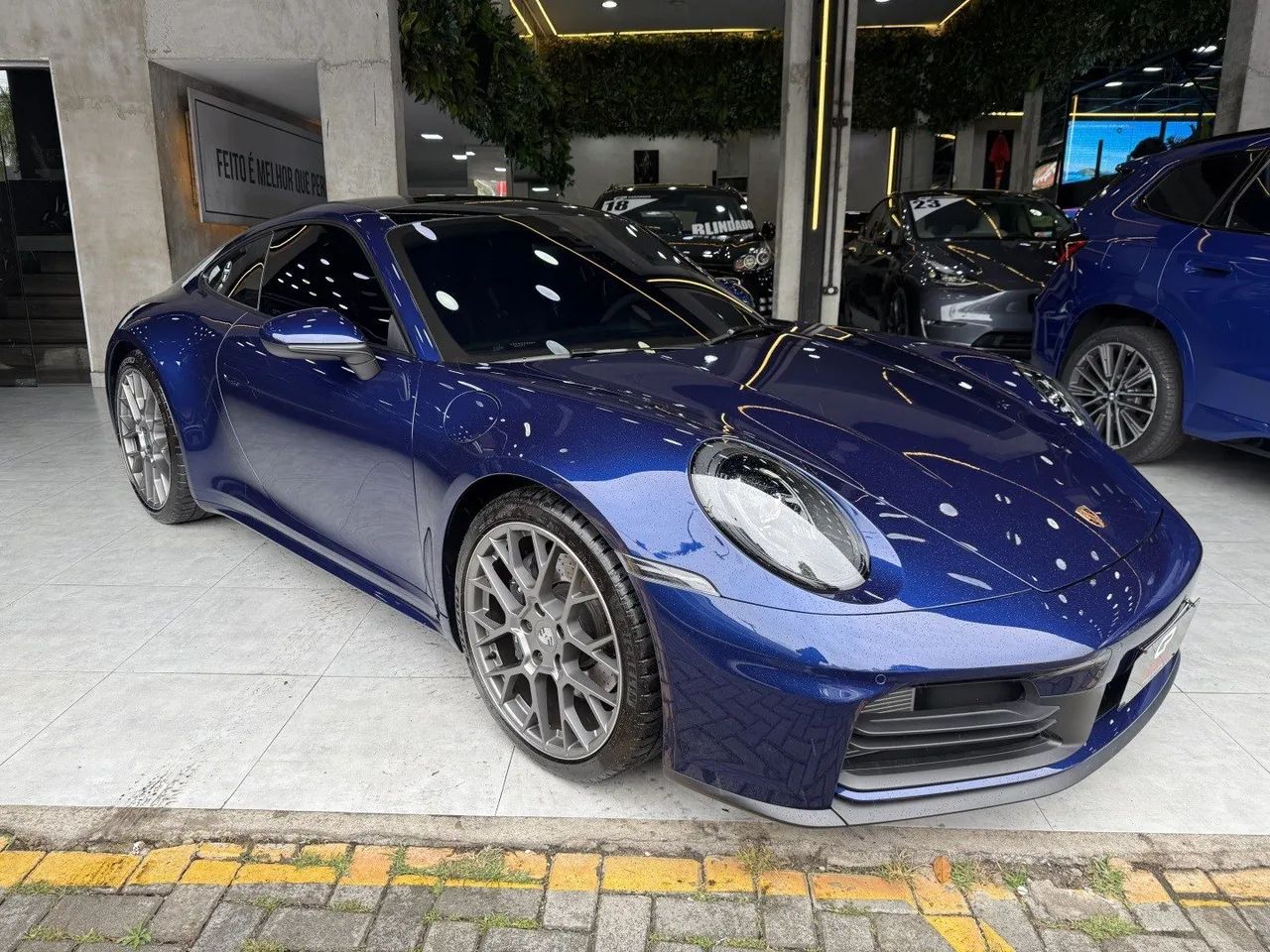 Porsche 911 Carrera 3.0 24V H6 PDK 2025