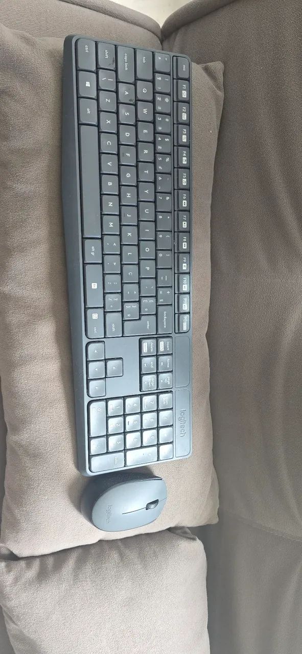 Mouse e Teclado sem fio Logitech