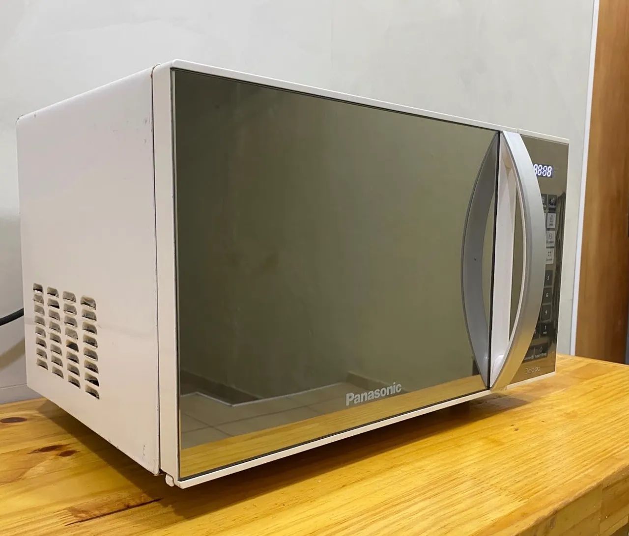 MICRO-ONDAS ESPELHADO 21 L - IMPECÁVEL  - Foto 2
