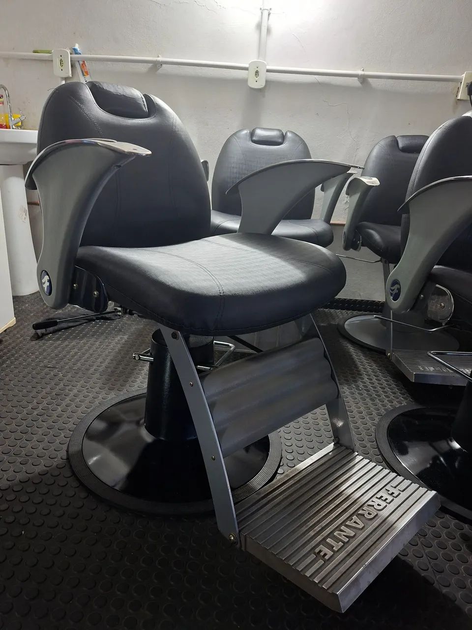 Cadeira de barbearia  - Foto 4