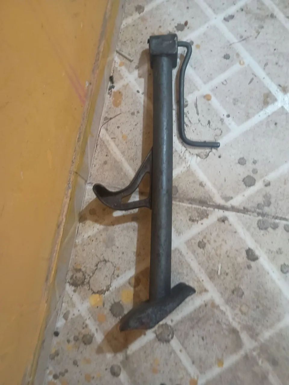 Macaco de ferro para opala caravam