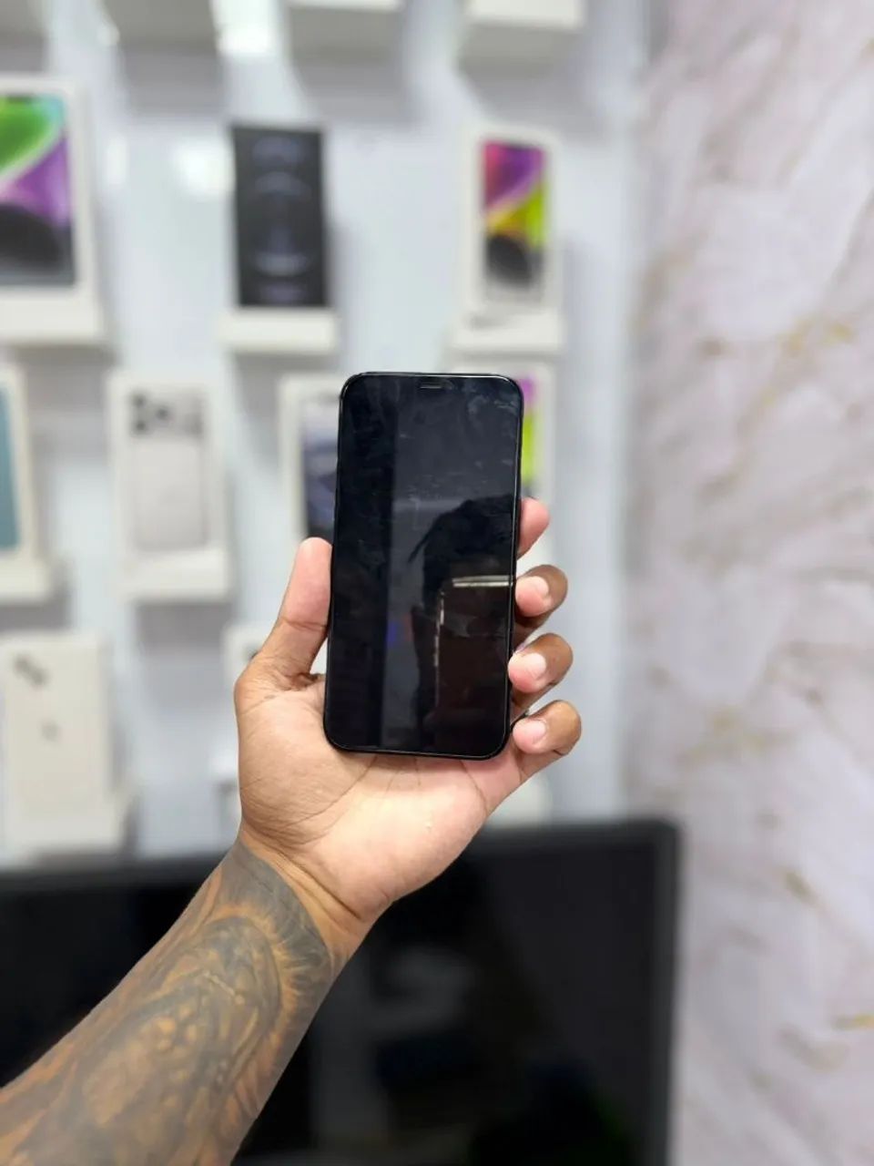 IPHONE 12 256GB<br>R$ 1.799,00 PRETO - Foto 5