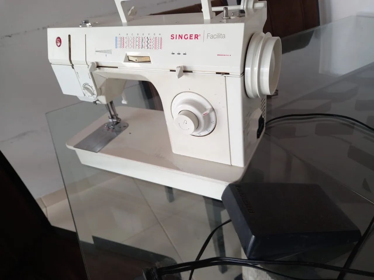 Máquina de costura  - Foto 2