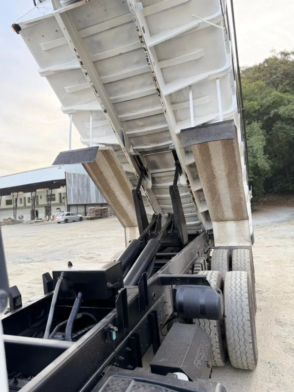 Caminhão Ford Cargo 2628 - Foto 4