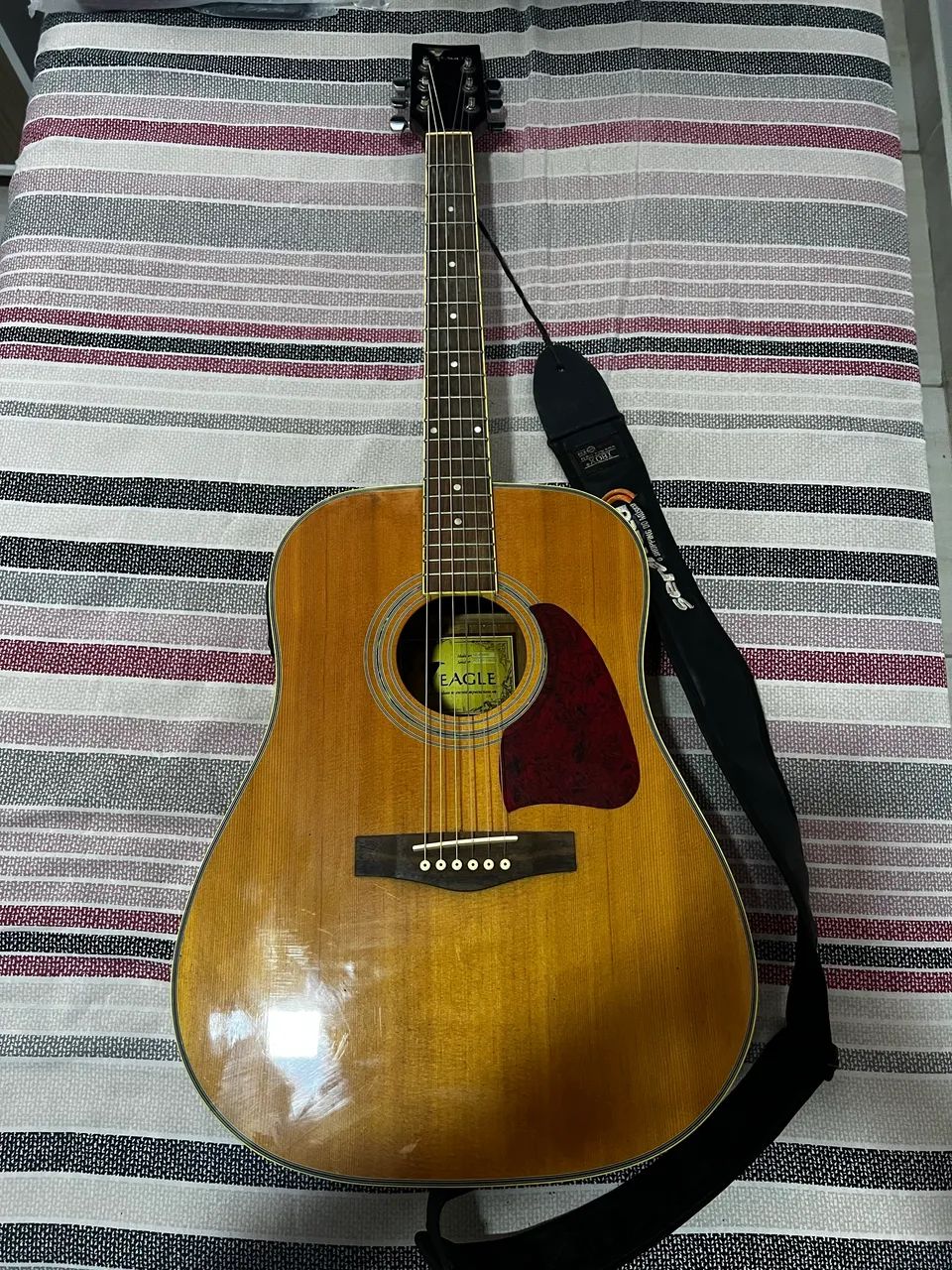 ? VIOLÃO EAGLE CH-888NT + CASE - SEMINOVO - Foto 4