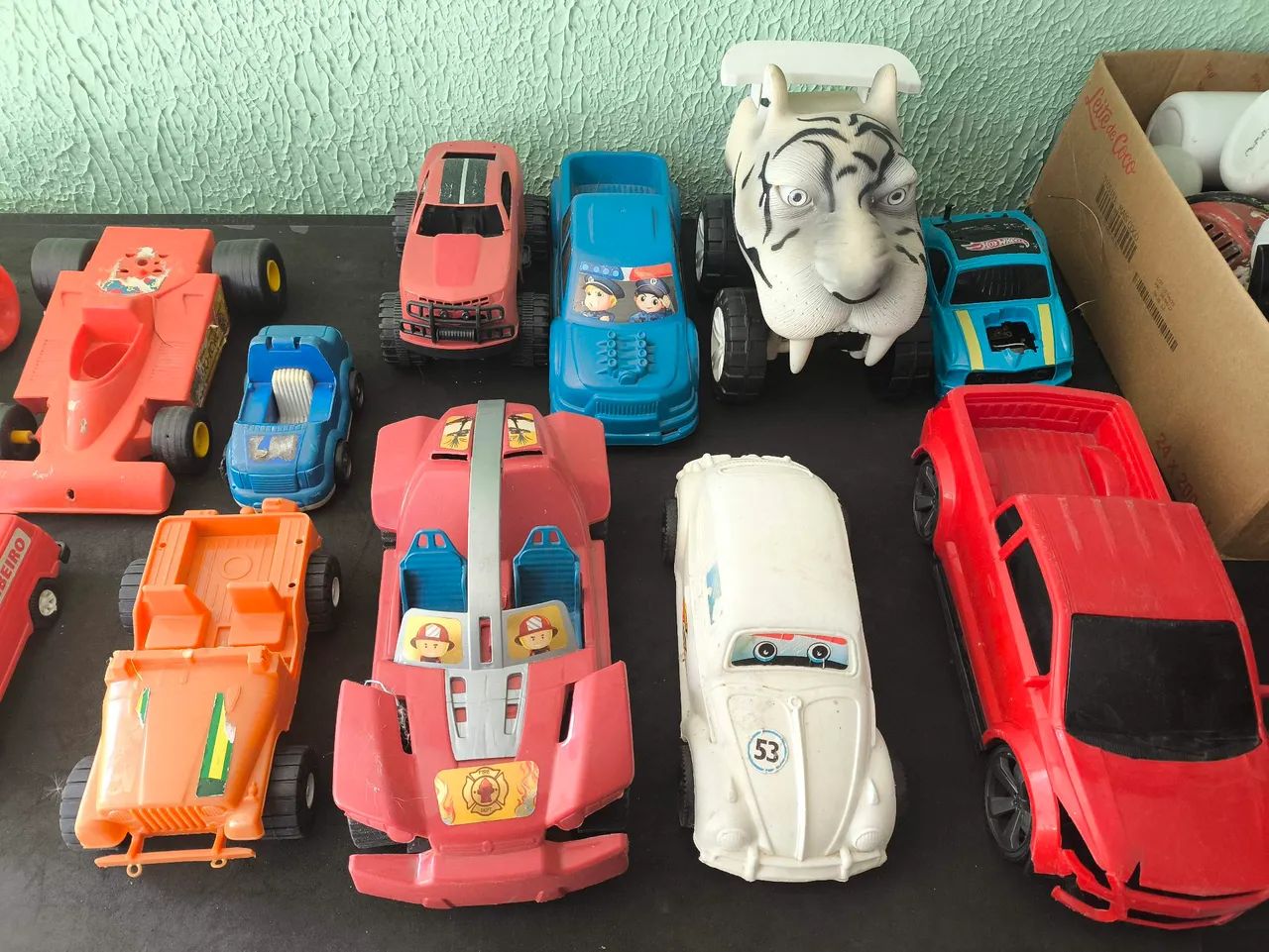 Lote de carrinhos de brinquedo  - Foto 4