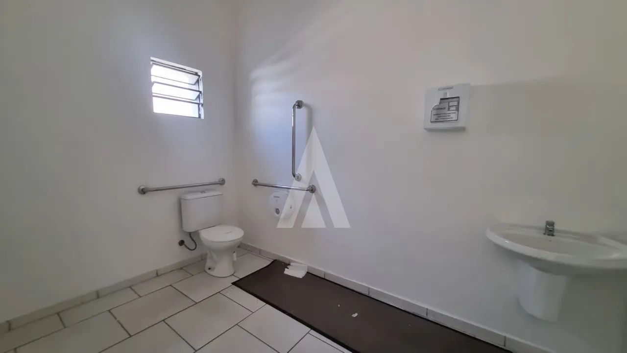 Loja comercial na região central com 217m² e 5 vagas rotativas - Foto 5