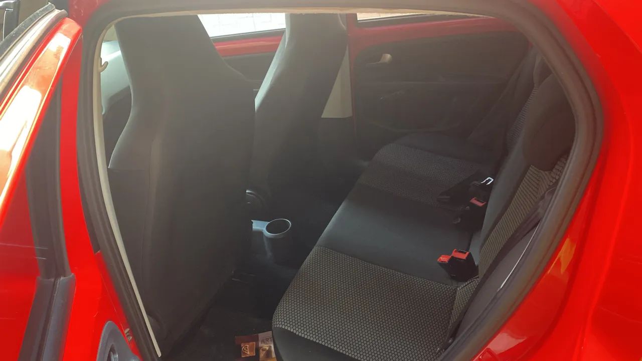 Volkswagen Up! 2015