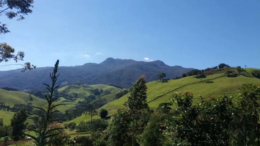 Ótima chácara de 12.000m² de frente para o Pico dos Marins, Marmelópolis MG - Foto 2