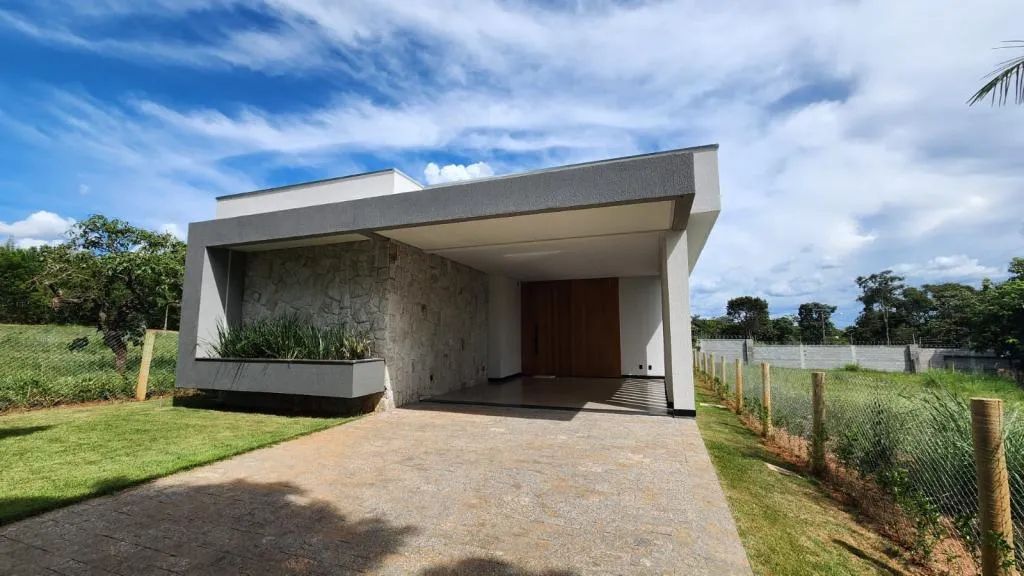 Abaixou!!! Casa 137 m², 3 Quartos, 3 Suítes, Residencial Vila Colonial.