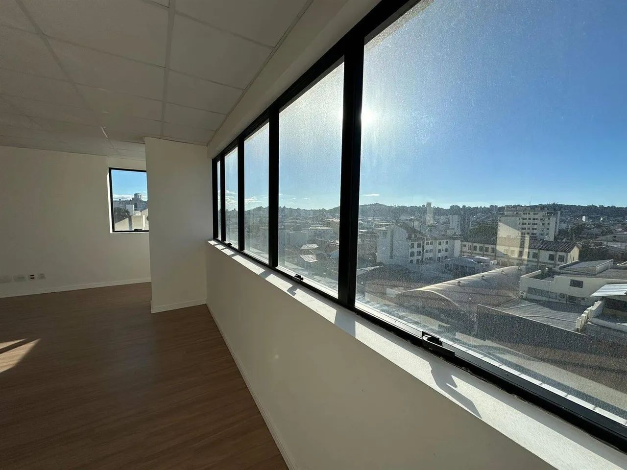 SALA COMERCIAL PARA LOCAÇÃO NO BAIRRO PIO X. - Foto 5