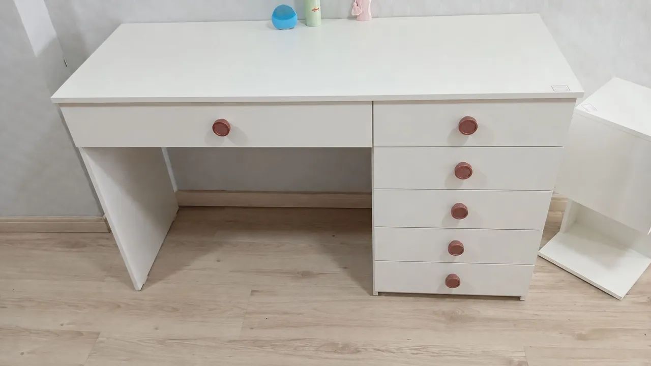 Escrivaninha/Penteadeira 1,35cm