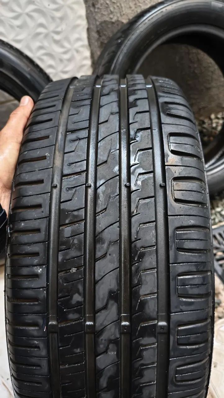 Jogo de pneu aro 15 195/50/15 - Foto 2