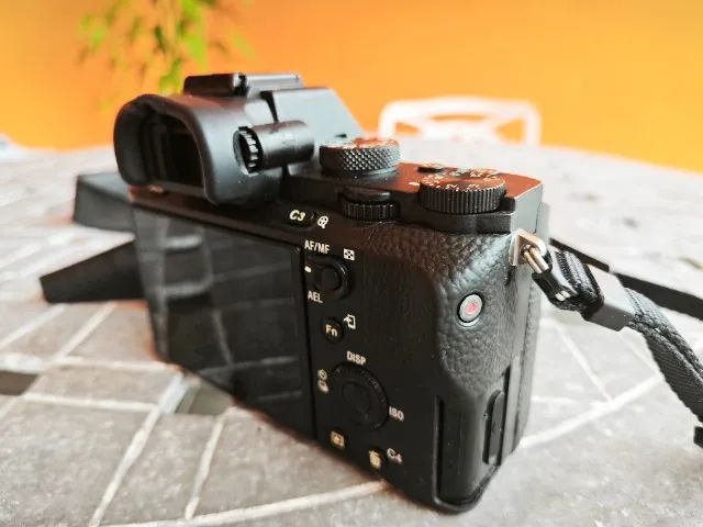 Câmera Sony A7 II Full Frame (Só corpo) - Foto 2