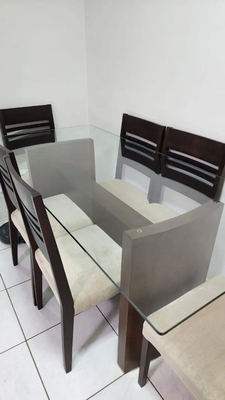 Vende-se mesa com 6 cadeiras. Oportunidades! - Foto 2