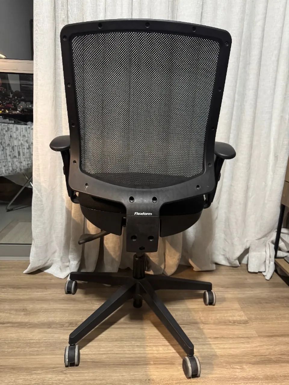 Cadeira de escritório Flexform Uni All BlackCadeira - Foto 3