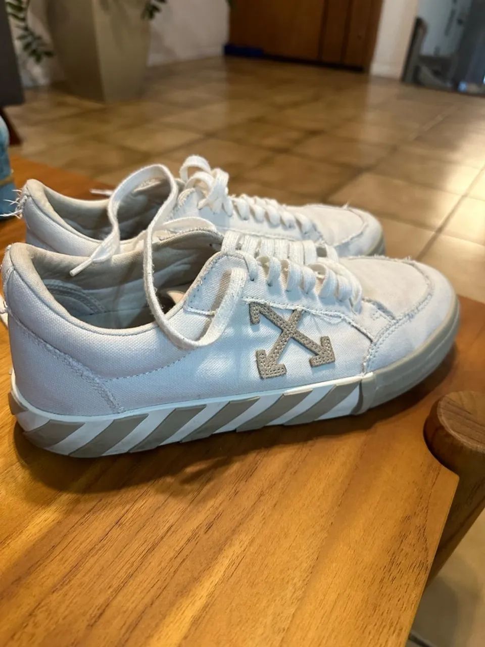 Tênis Off-White Vulcanized Low White Sand Original - Foto 2