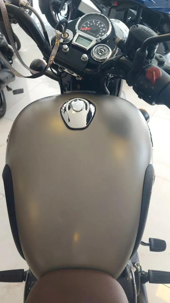 Royal Enfield Classic 350 2025 - Foto 2