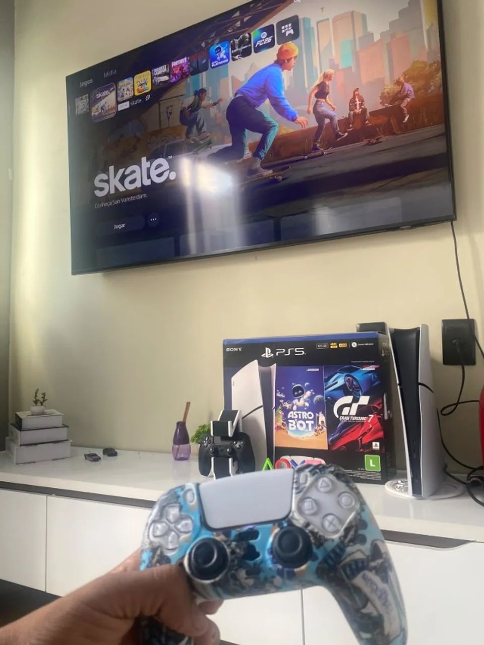PS5 COM 2 Controles - Foto 3