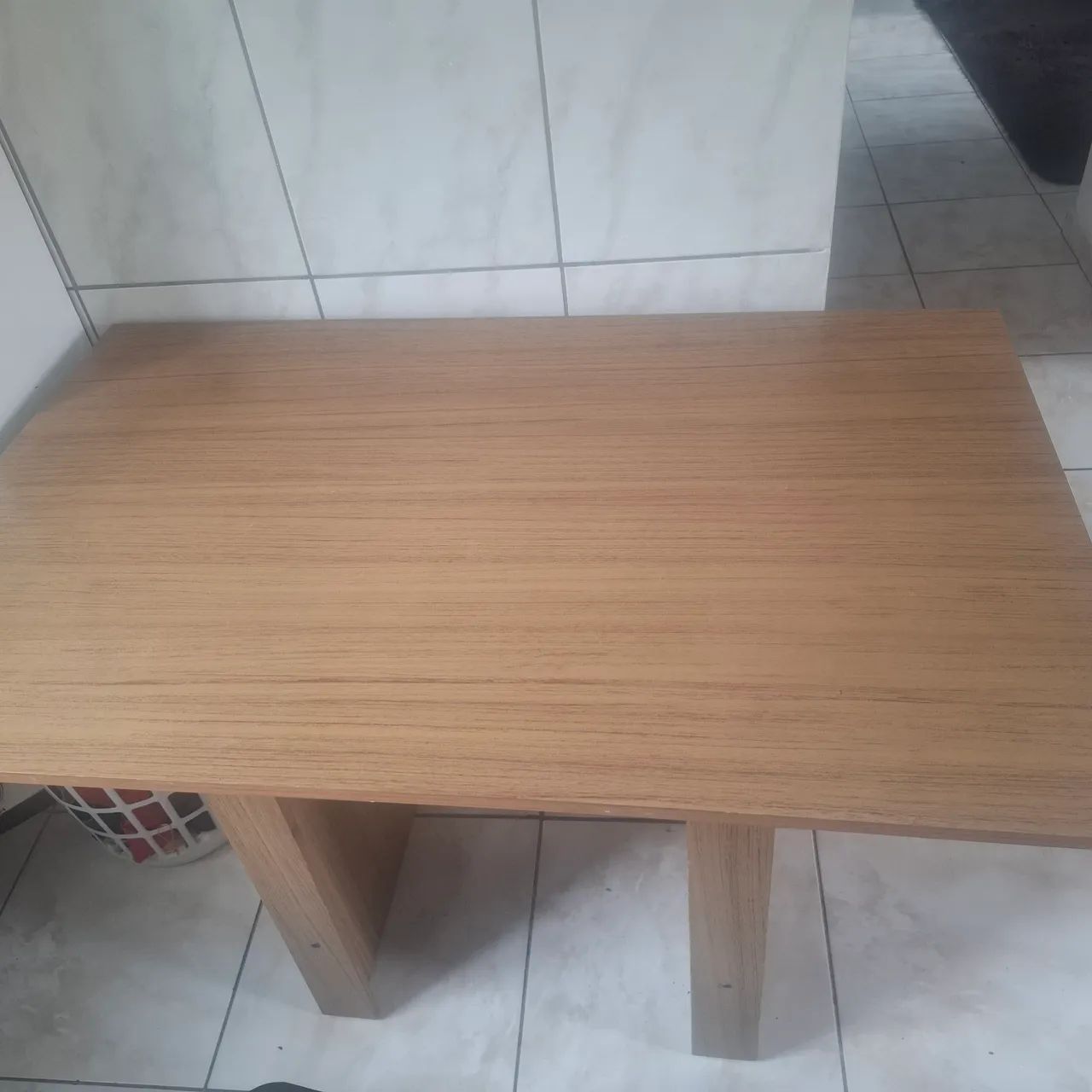 Mesa  madeira para cozinha. #Sem cadeira#s 