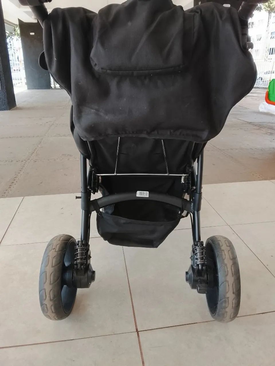 Carrinho de bebe. - Foto 3