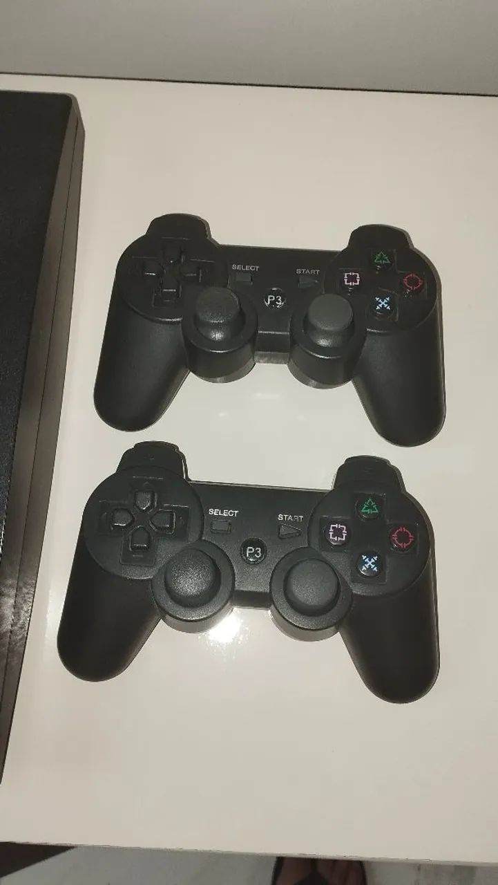 Vendo PS3 desbloqueado,com 2 controle e jogos no HD - Foto 3