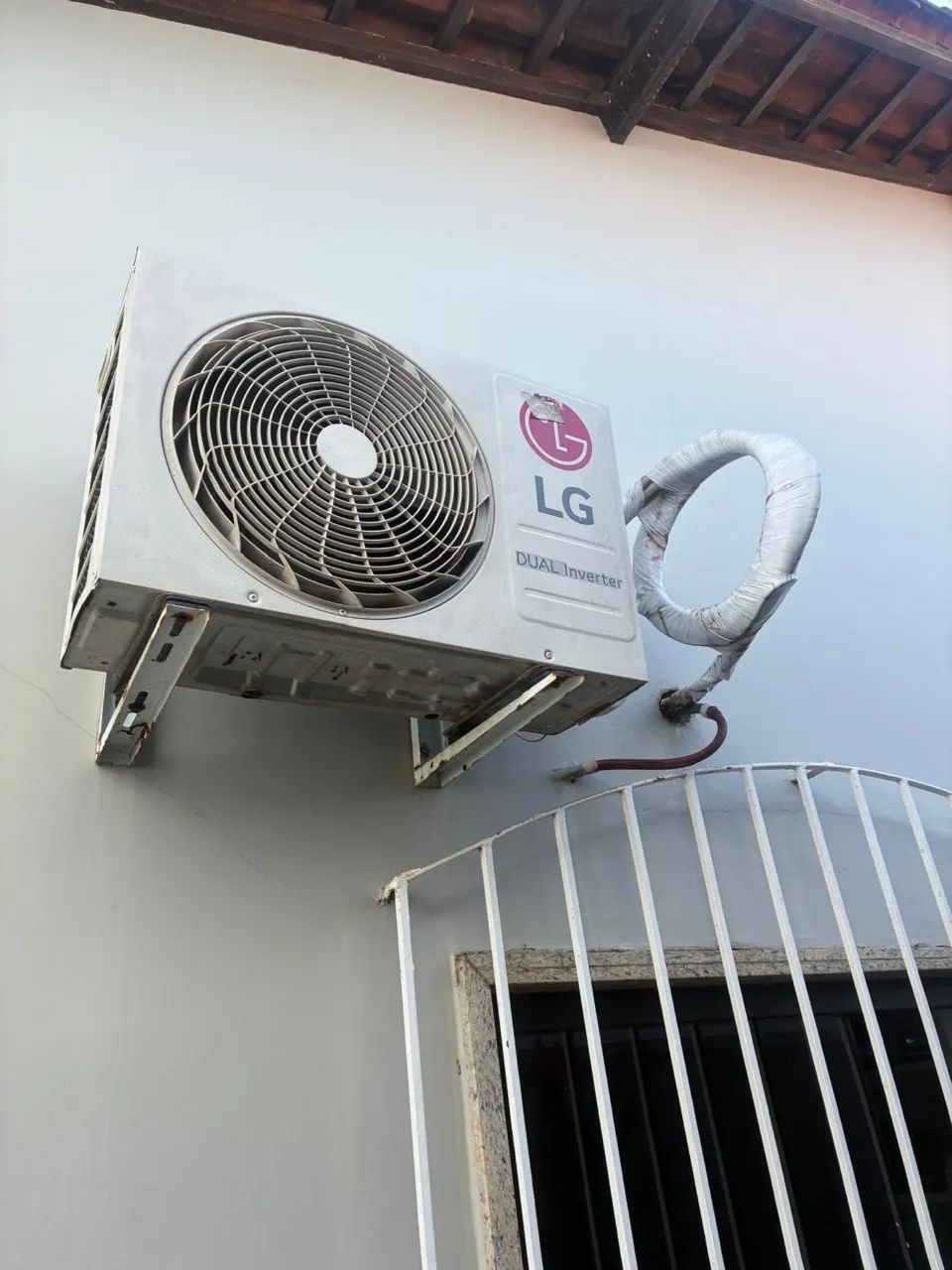 Ar condicionado LG Split 9.000 BTUs - Foto 2