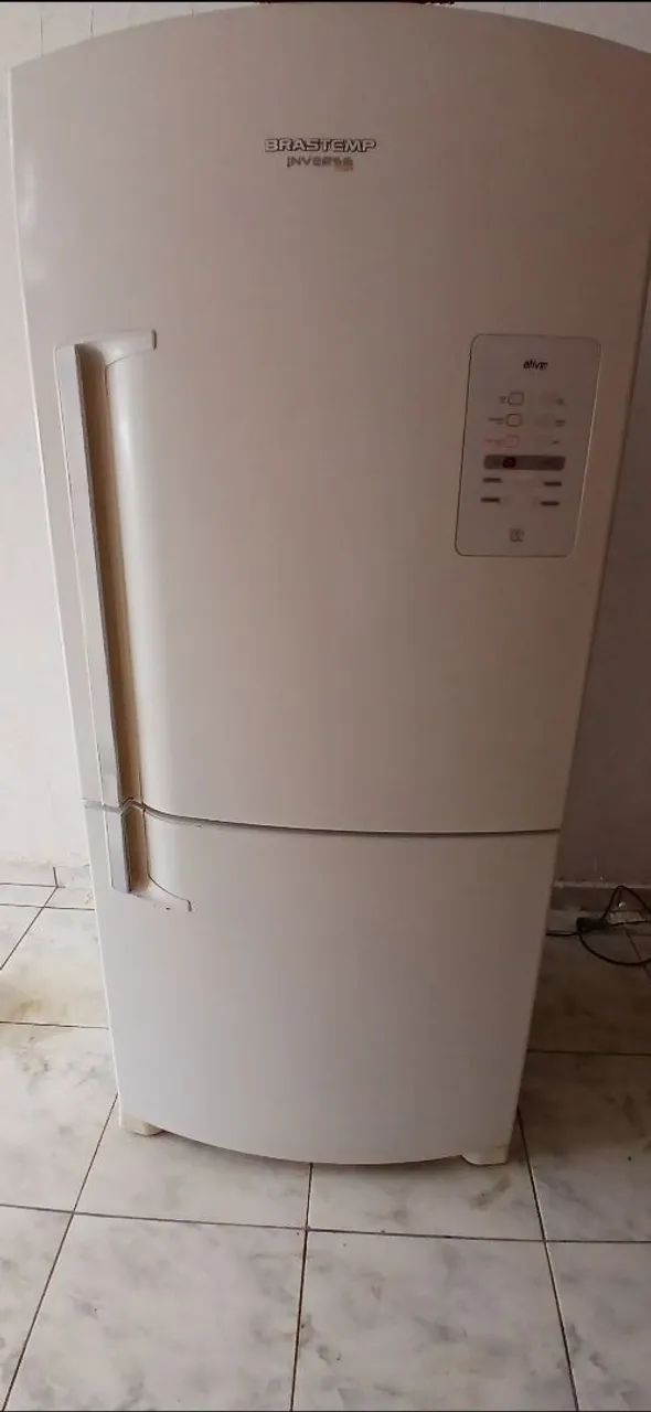Geladeira brastemp inverse 586L 