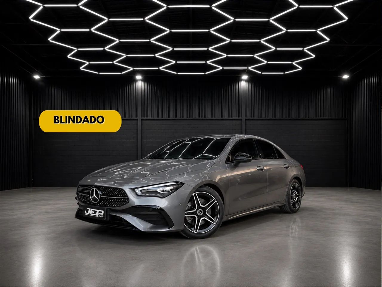Mercedes-Benz Cla-200 2025