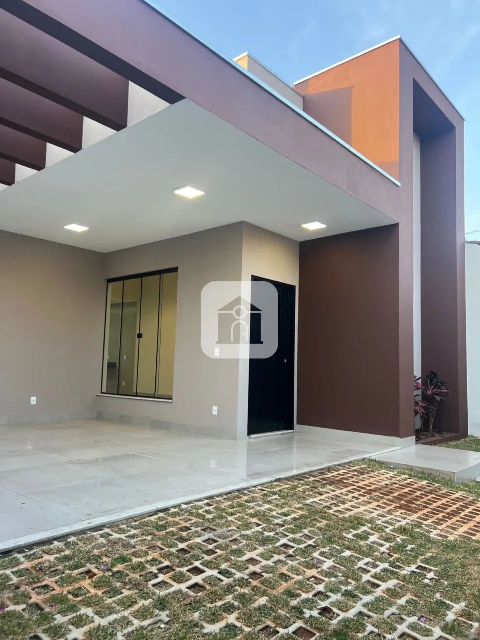 Casa Para Venda No Bairro Planalto - Foto 2