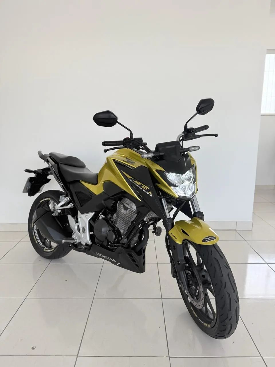 CB 300F Twister Flex