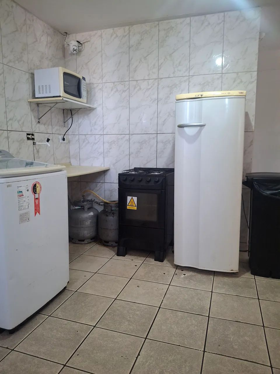 Alugo quartos  no cic 